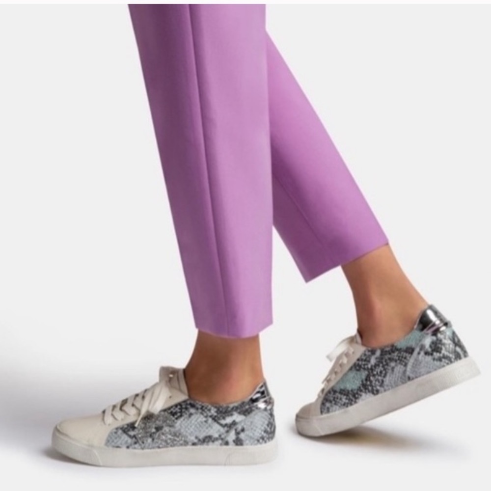 NWOT DOLCE VITA ZAGA SNEAKERS MINT MULTI SNAKE PRINT